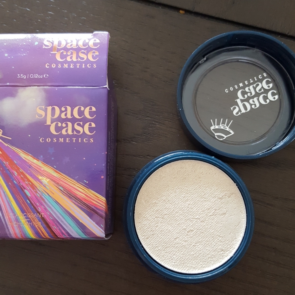 Space case cosmetics seen from space highlighter